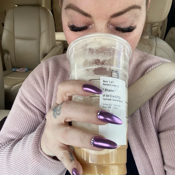 Meet your Posher, Zelia - Picture 3 of 5